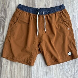 Vuori Kore Short Men's Athletic Shorts size Large